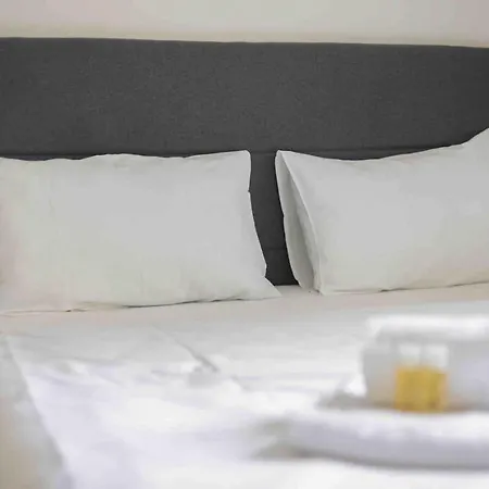 Urban Oasis With Queen Bed And View Be-12 *